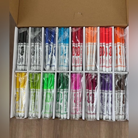 Set of 320 washable markers - Picture 2 of 3
